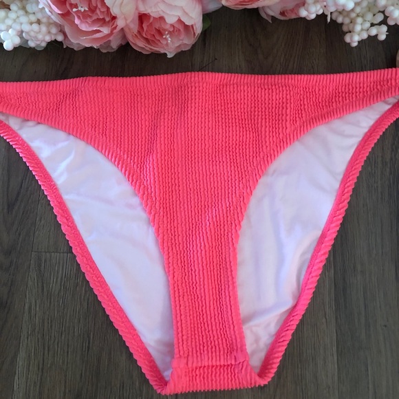 Volcom Women's on The Spot Hipster Bikini Bottom - Picture 3 of 9